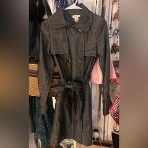 Elegant Grey Vertigo Trench Coat – Excellent Condition!